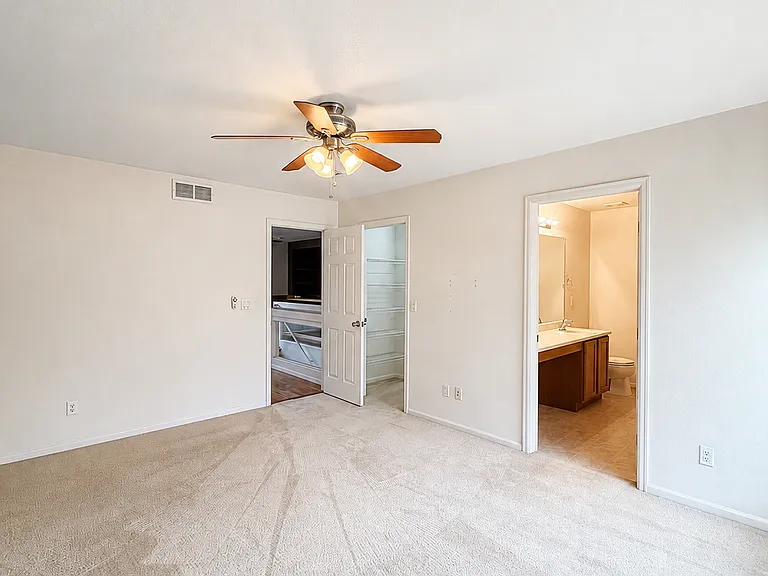 19203 E 51st Ave — Photo 18