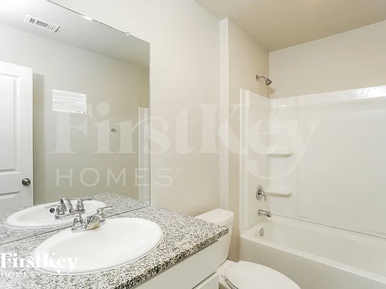 1906 Morse Way — Photo 13