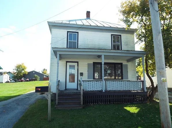 26 Thomas Street, Richford, VT 05476