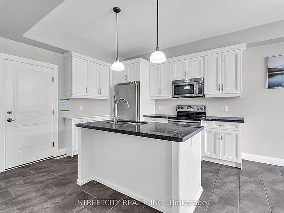 5th image of 247 Callaway Rd