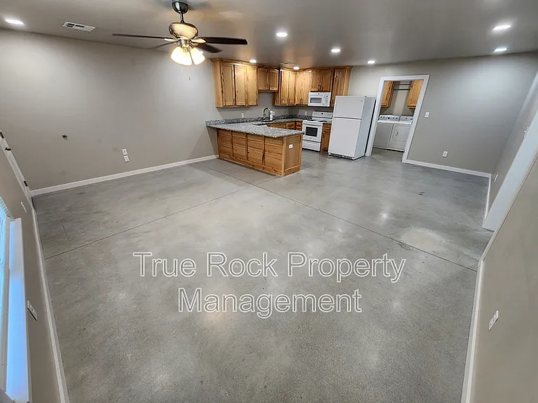 13760 County Road 1554 — Photo 2