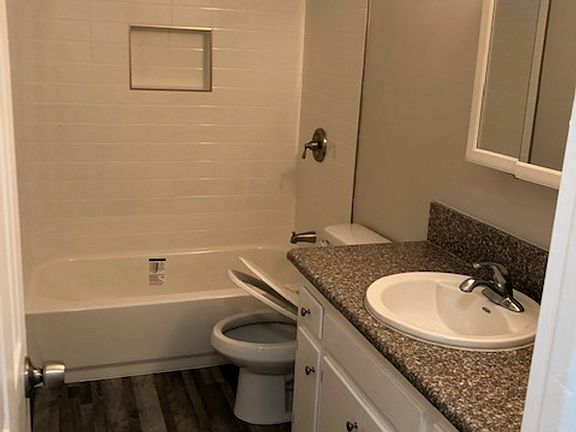5th image of 7611 Comstock Ave APT 6