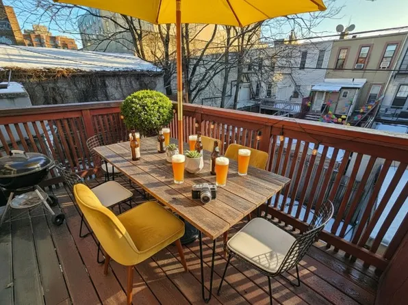 124 32nd Street image 1 of 8