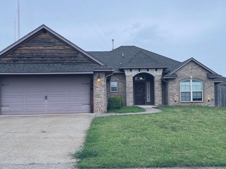 1st image of 3312 Sharon Dr