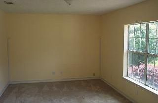 4th image of 920 E Hatton St
