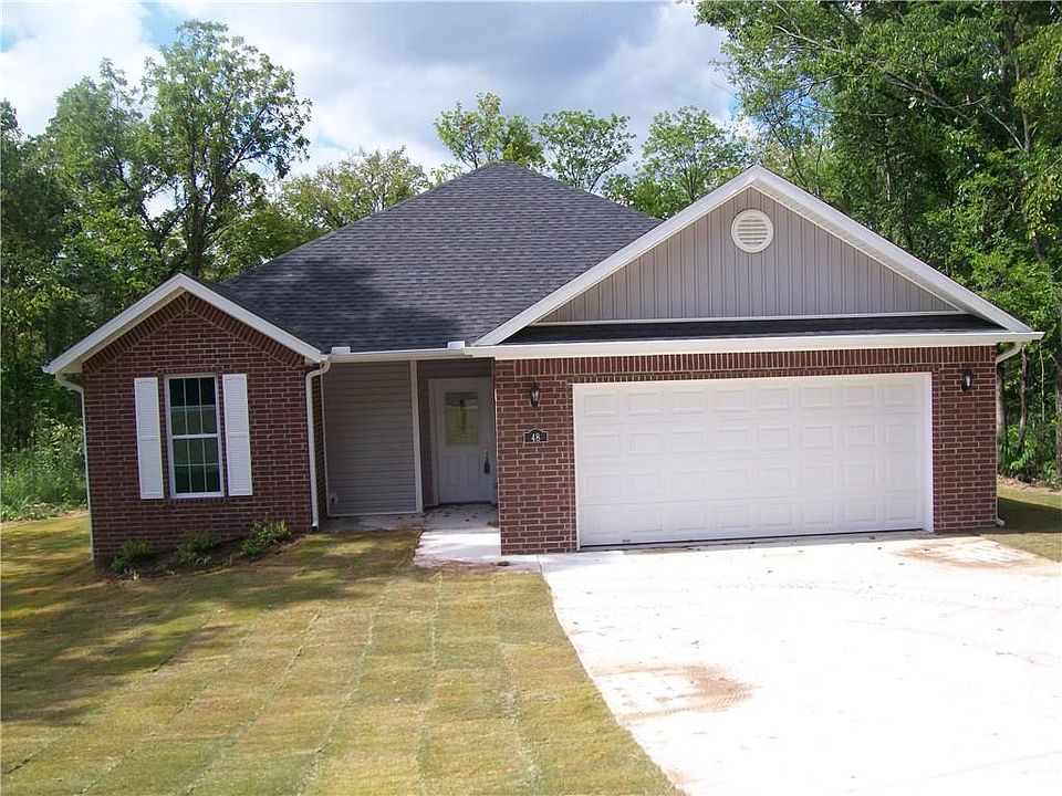 1st image of 4 Ventnor Cir