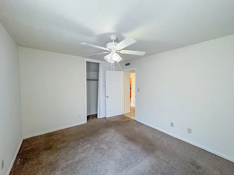 Greenbriar Garden Homes — Photo 34