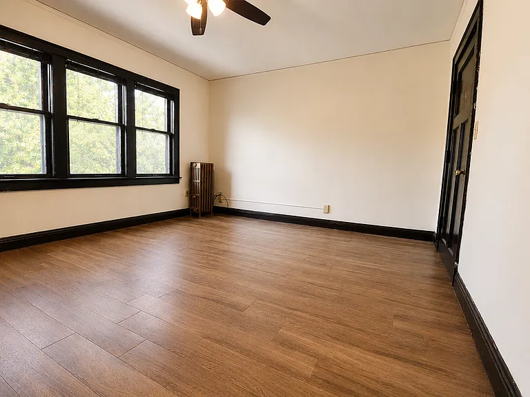 Marshall Studios — Photo 3