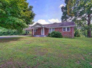 703 Bugscuffle Rd, Hiawassee, GA 30546