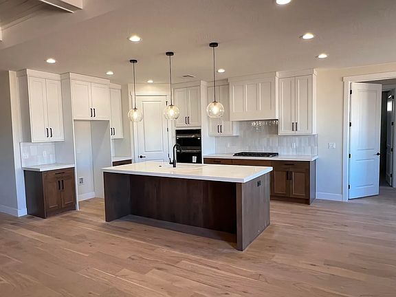 2nd image of 4888 S Homestead Way