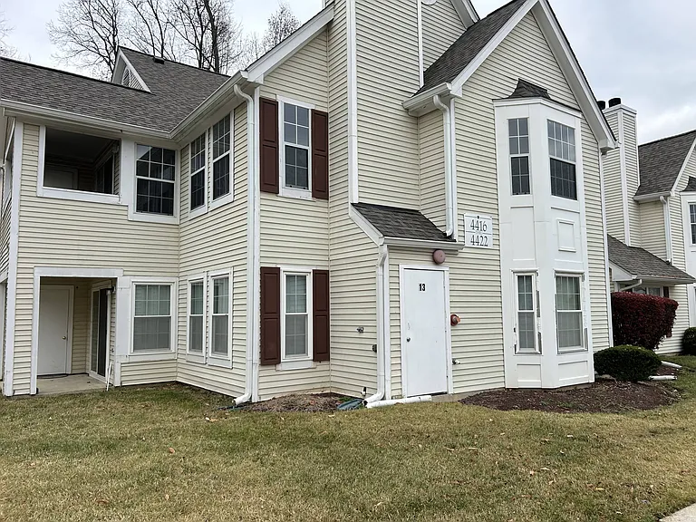 4418 Lord Loudoun Ct #132 — Photo 37