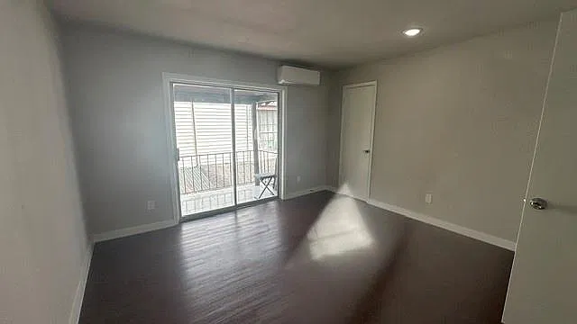 2 bed, 1.5 bath, 1224 sqft, $1,400 — Photo 4