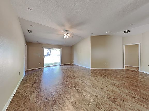 4th image of 1853 Holton Rd