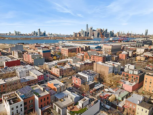 Sold by Compass | media 23