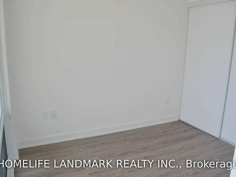 15 Queens Quay St E #1607 — Photo 12