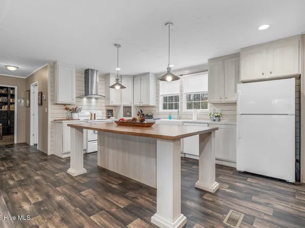 6434 Perry Road, Lucama, NC 27851