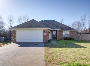3528 Farah Dr, College Station, TX 77845