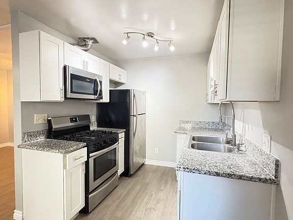 4th image of 4533 Contour Blvd APT 3
