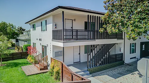 17901 Crenshaw Blvd Residences Photo 1