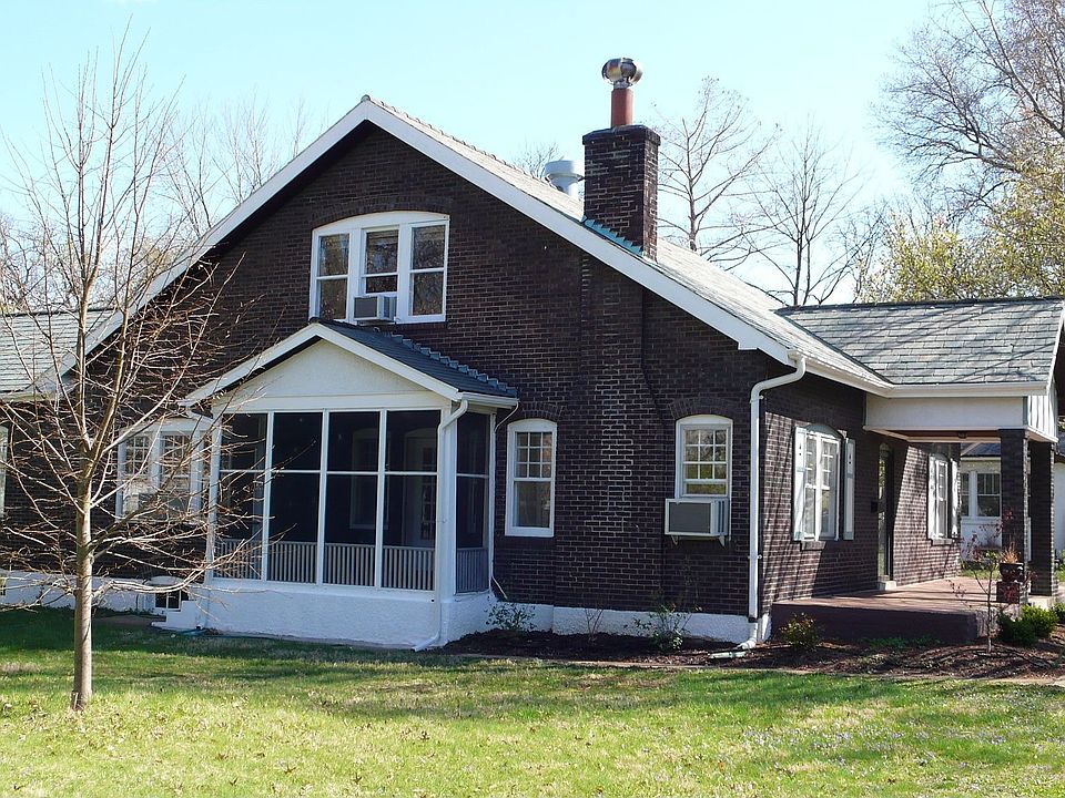 2nd image of 402 S Elm Ave