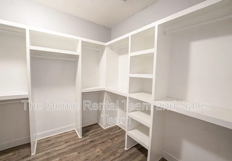 425 Wicklow Dr — Photo 15