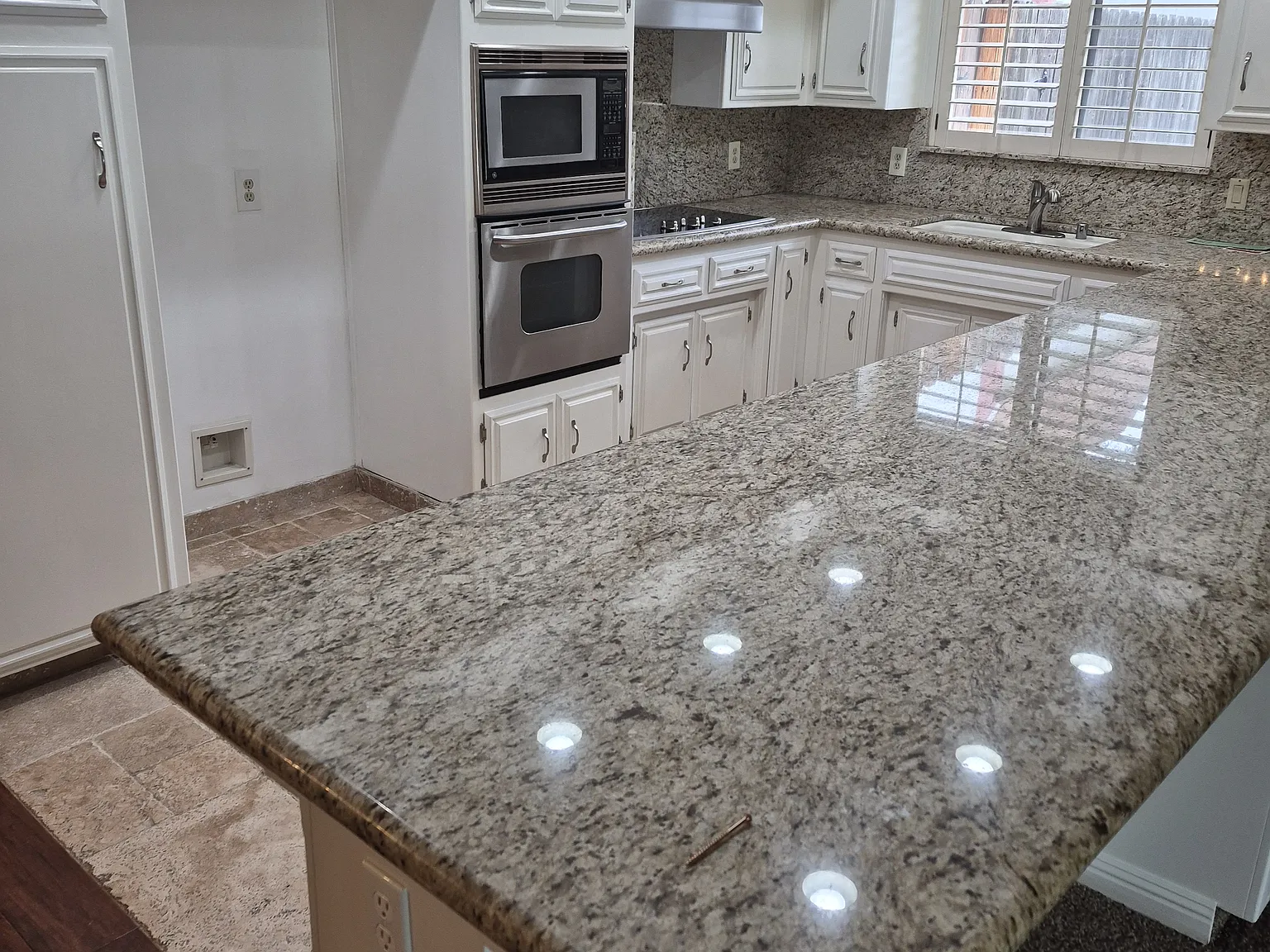 3 bed, 1852 sqft, $2,800 — Photo 3