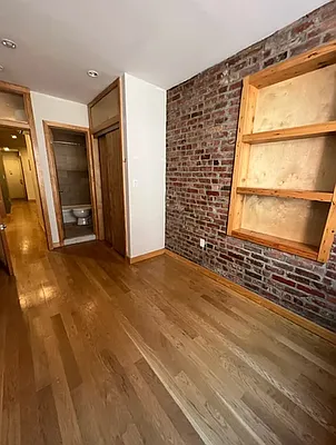 Rented by Fifth & Forever LLC | media 36