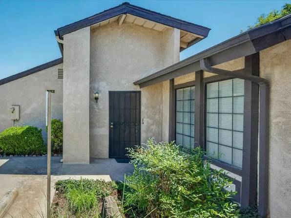 1657 Willow Ave, Clovis, CA 93612