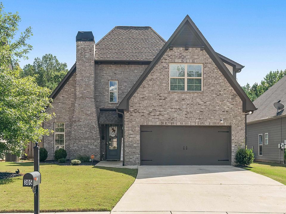 1st image of 305 Sterling Pl