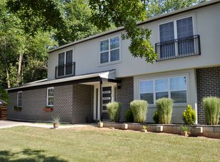 213 Paddock Cir, Norristown, PA 19403