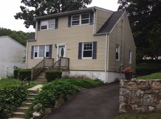 16 Colony St, Derby, CT 06418