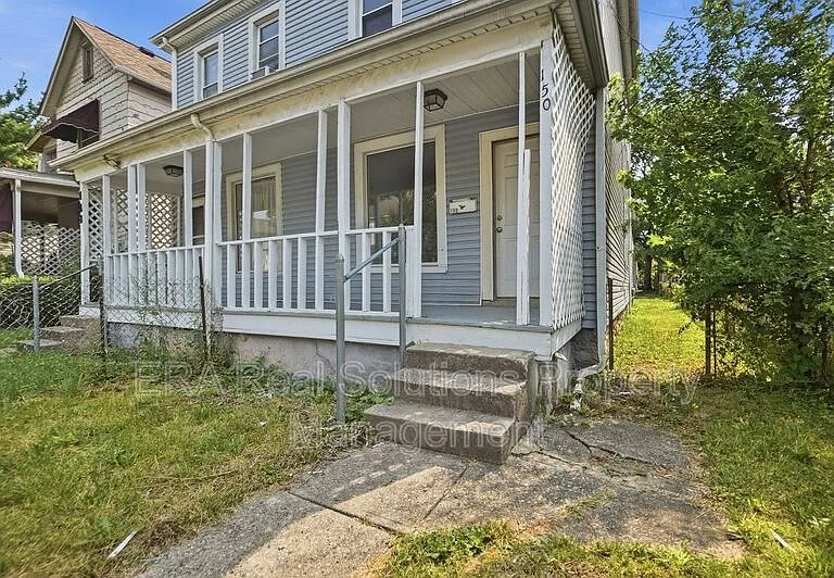 150 S Cypress Ave — Photo 10