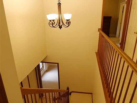3rd image of 44 Esopus Dr