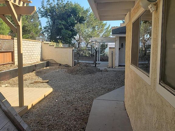 2nd image of 5278 Laurel Park Dr