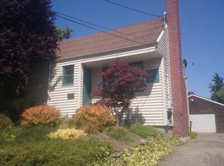 6734 17th Ave NW, Seattle, WA 98117