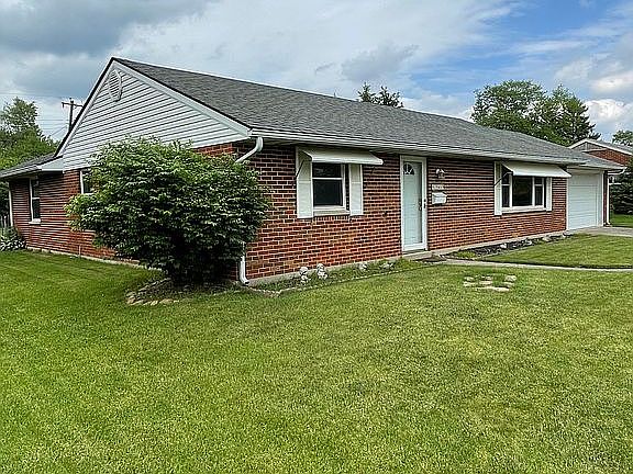 3rd image of 2965 Glengarry Dr