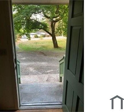2nd image of 402 13th Ave