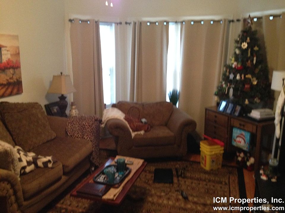 1st image of 3928 N Pine Grove Ave #1B
