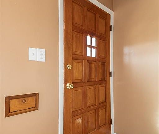 5th image of 431 Acacia Dr