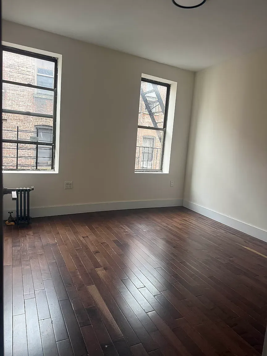 140 West 238th Street — Photo 3