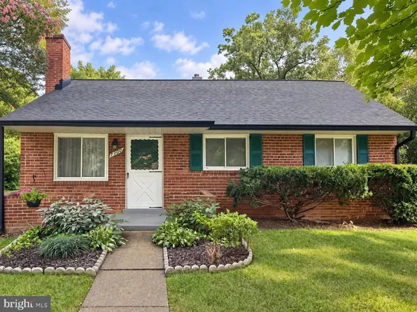 7300 Wayne Dr, Annandale, VA 22003