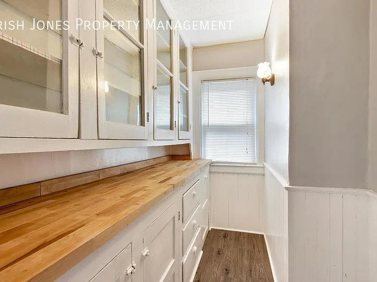 700 Hopkins St #2 — Photo 6