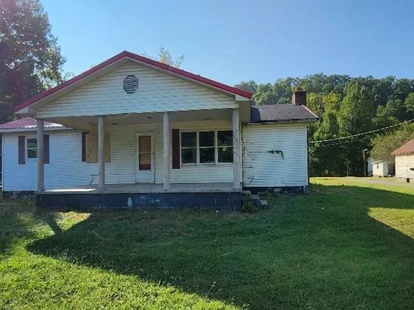 185 S Carter Dr, Offutt, KY 41240