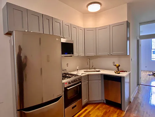 Rented by TheRealEstateCompany.com LLC | media 28