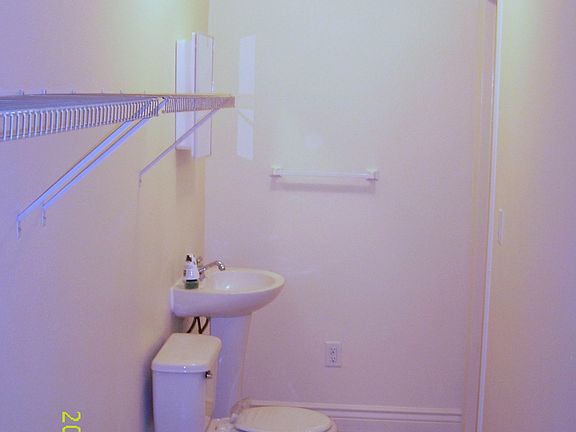 4th image of 15954 14th St