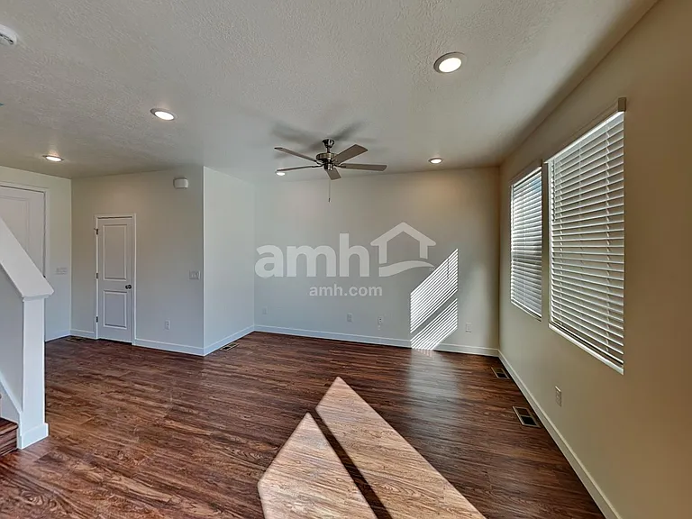 3558 N Caitlyn St — Photo 5