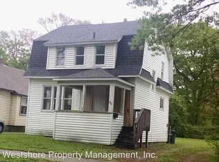 889 Emerson Ave, Muskegon, MI 49442