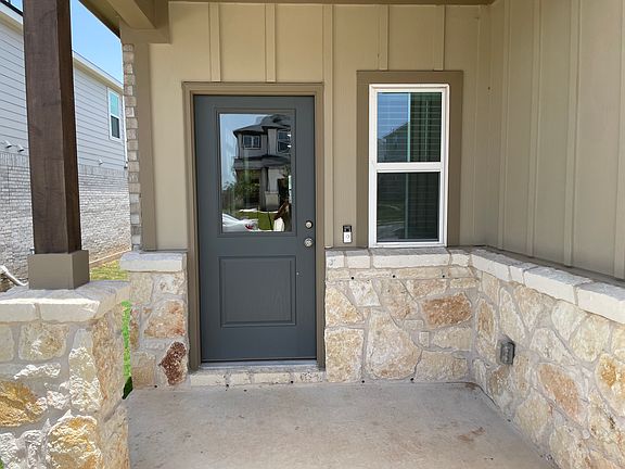 3rd image of 173 Golden Bell Way