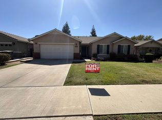 2967 W Jerome Ave, Visalia, CA 93291