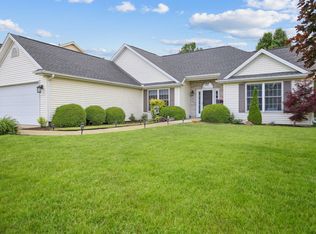 809 Lavender Dr, Savoy, IL 61874